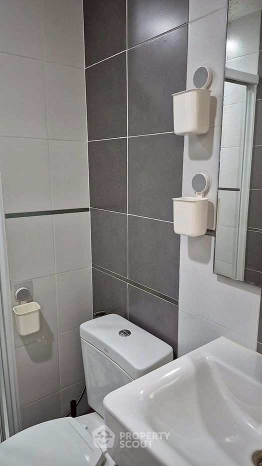 picture 2-BR Condo at The Base Sukhumvit 77 near BTS On Nut (ID 2467080) - 14/17