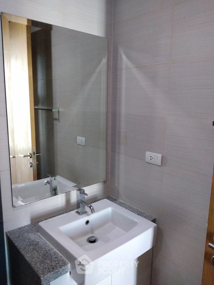 picture 2-BR Condo at Millennium Residence @ Sukhumvit Condominium near BTS Asok (ID 1815958) - 11/14