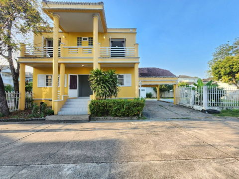 ✨ ให้เช่า บ้านเดี่ยว 2 ชั้น หมู่บ้าน ฟอเรสปาร์ค รามคำแหง 196 แบบ 3 นอน 3 น้ำ 158 ตรว เพียง 25000 บาท 🏡💖