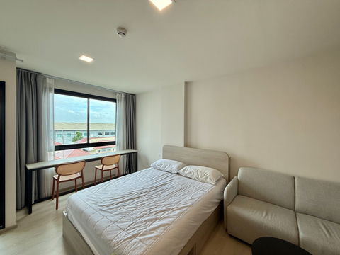 📣ให้เช่าห้องใหญ่✨“Dcondo Hype” ห้องวิวสระ 💎ตรงข้าม ม.กรุงเทพ 🚌มีบริการรถรับ-ส่ง และ🛒มี 7-11 หน้าคอนโด