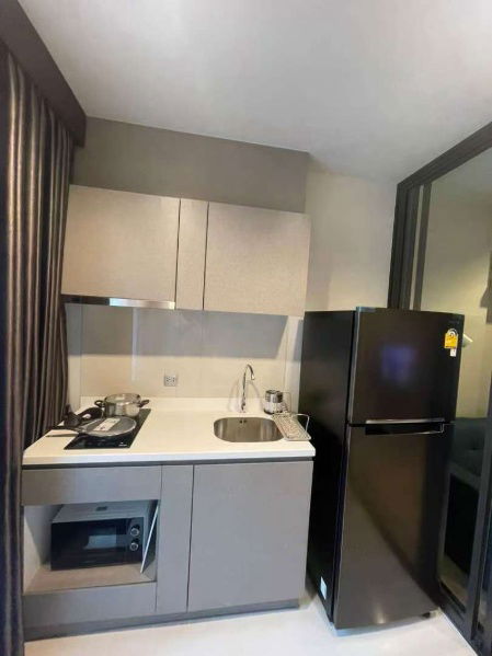 รูป For rent 💥Life Asoke rama9💥 Beautiful room, ready to move in, beautifully decorated, fully furnished. - รูปที่ 11/13