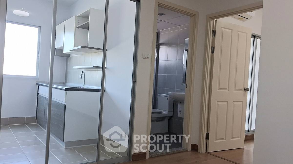 picture 1-BR Condo at Supalai Veranda Rattanathibeth near MRT Phra Nang Klao Bridge (ID 2468534) - 8/10