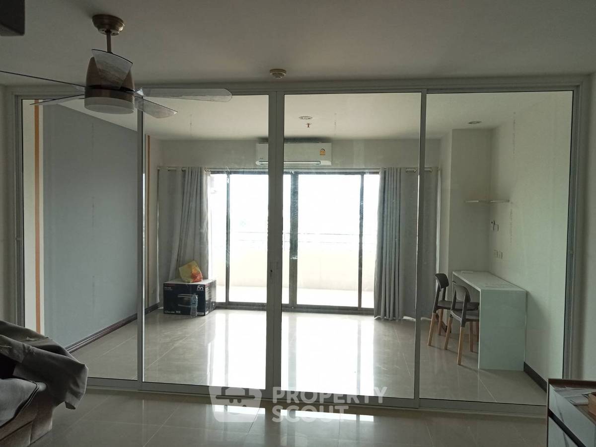picture 1-BR Condo at Pattaya Klang Center Point Condominium (PKCP) close to Central Pattaya (ID 1750476) - 1/8