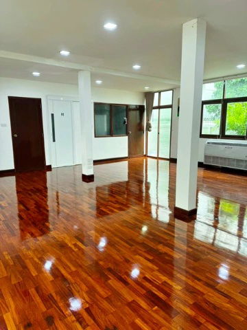 รูป ถ.ประชาชื่น25 MRTบางซื่อ รพ.เกษมราษฎร์ 900 ม.ให้เช่าบ้าน 2 ชั้นหลังใหญ่ 7น้ำ 90 ตร.ว. 300ตร.ม. Airbnbรัชดา 6นอน ม.เซ็นจอห์น 2.3 กม. - รูปที่ 2/8