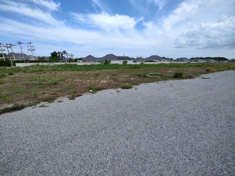 รูป ขายที่ดิน 1 ไร่ ทำเลดี เหมาะกับการสร้างบ้าน ทำเลดี อยู่ในพื้นที่มีการพัฒนาโครงการบ้าน ใกล้เมืองหัวหิน - รูปที่ 3/11