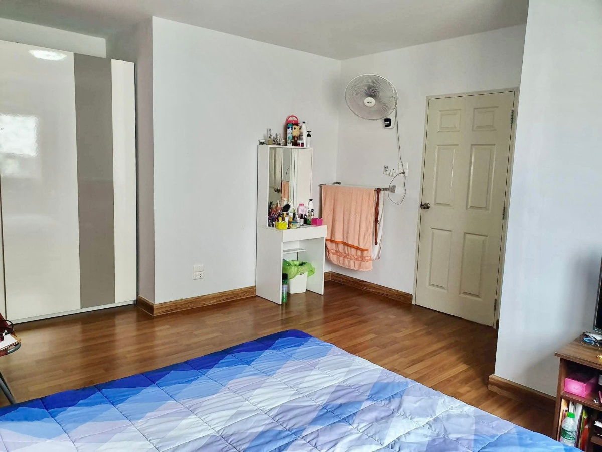 รูป ให้เช่าบ้านแฝด ม.ไลฟ์อินเดอะการ์เด้นท์สวนเสือ ศรีราชา - รูปที่ 10/18