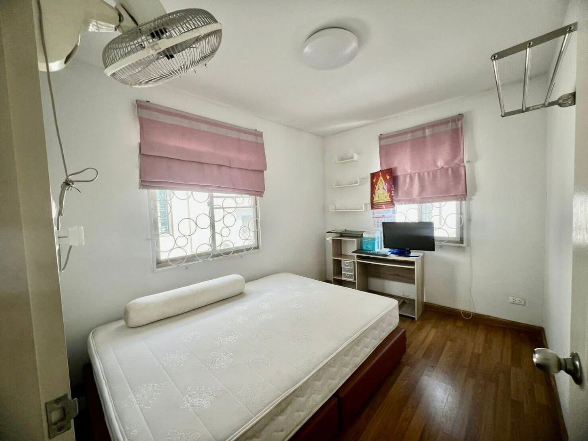 รูป ให้เช่าบ้านแฝด ม.ไลฟ์อินเดอะการ์เด้นท์สวนเสือ ศรีราชา - รูปที่ 5/18