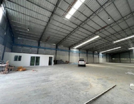 รูป ให้เช่าโกดังพร้อมสำนักงาน ขนาดใหญ่ พื้นที่ 1450 ตารางเมตร ถนนนครอินทร์ บางกรวย - รูปที่ 7/12