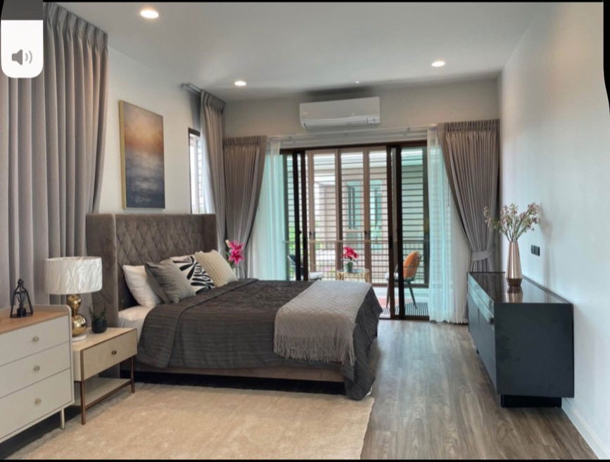 รูป uxury Home for Rent – Burasiri Krungthep Kreetha บ้านเดี่ยวหรู ตกแต่งเฟอร์ครบ พร้อมเข้าอยู่ ทำเลกรุงเทพกรีฑา ใกล้โรงเรียนนานาชาติ เหมาะสำหรับครอบครัว - รูปที่ 13/19