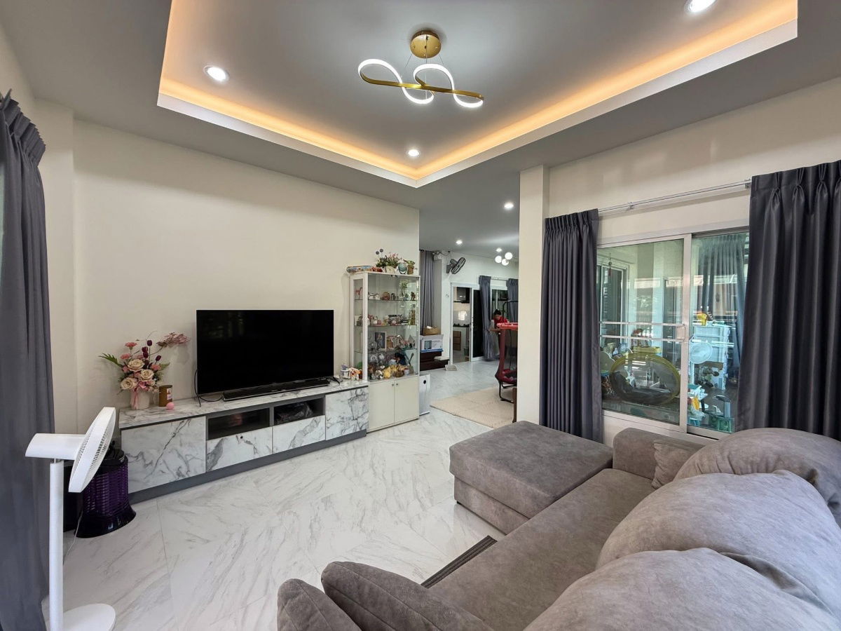 รูป ขาย บ้านเดี่ยว 3 ชั้น รีโนเวทใหม่ ทำเลพุทธมณฑลสาย 3 ซอย 28 - รูปที่ 8/9