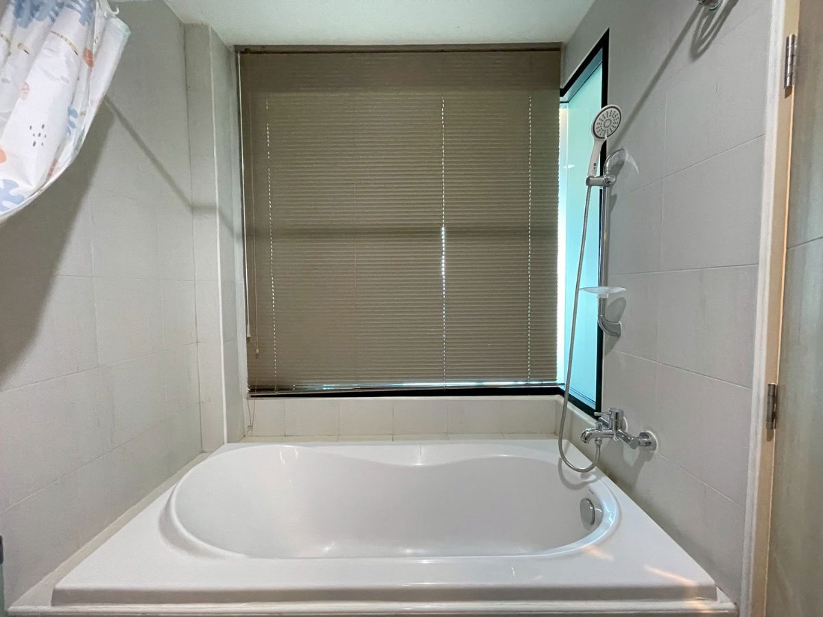 รูป ให้เช่า คอนโด ลัดดา พลัส วิวทะเล ใจกลางเมือง เดินทางสะดวก ตกแต่งพร้อมอยู่ - รูปที่ 12/16