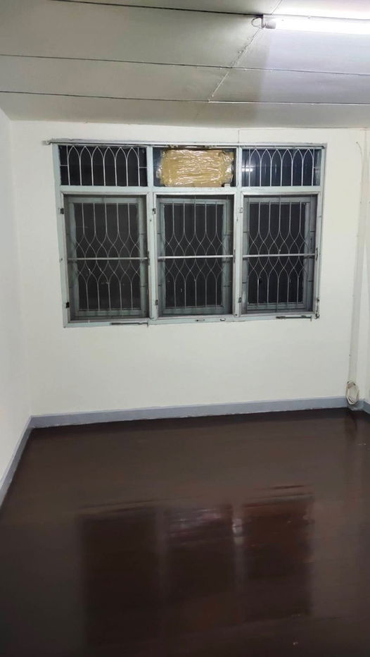 รูป ให้เช่าบ้านเดี่ยว สุทธิสาร–รัชดา เดินไป MRT สุทธิสารได้ บ้าน 2 ชั้น 4 ห้องนอน 2 ห้องน้ำ พื้นที่ 50 ตร.วา  จอดรถในบ้านได้ 3 คัน บ้านเปล่า  - รูปที่ 23/29