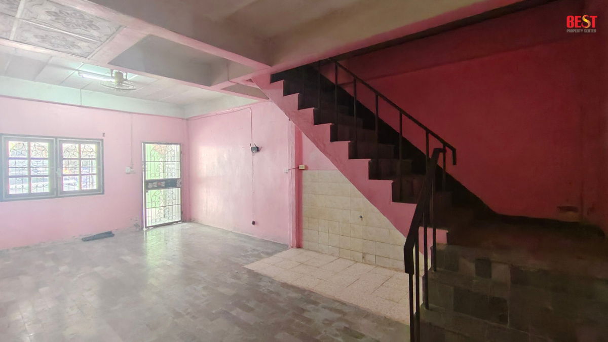 รูป ขายทาวน์เฮ้าส์ 2 ห้องนอน หมู่บ้านจามจุรี ซอยสังฆสันติสุข 32 หนองจอก ทำเลดี ใกล้ รร.เซนต์เทเรซา - รูปที่ 4/10