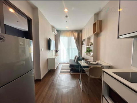 For rent condo C EKKAMAI Building 1, Floor 24,1 bed room, Room size 30.00 sqm