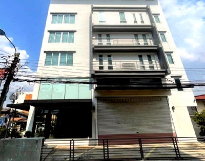 เช่าโรงงาน กรุงเทพมหานคร : ให้เช่าอาคารสำนักงาน 4.5 ชั้น มีลิฟท์ขนสินค้า ซอยพระราม 9 ซอย 43 พื้นที่ใช้สอยกว่า 900 ตารางเมตร 