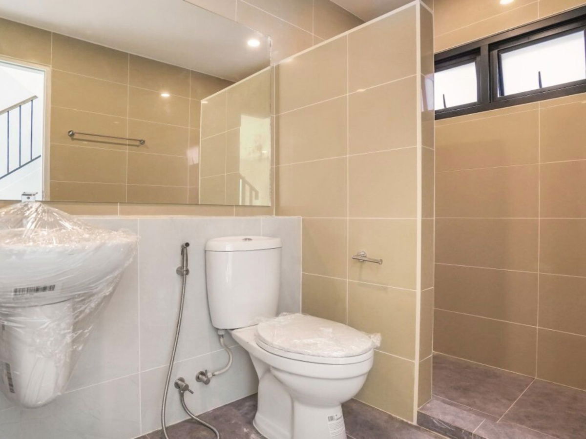 รูป บ้านเดี่ยว 4 ห้องนอน! รีโนเวทใหม่ทั้งระบบ | ติดถนนเมนประชาชื่น | ยิ่งรวยนิเวศน์ - รูปที่ 8/15