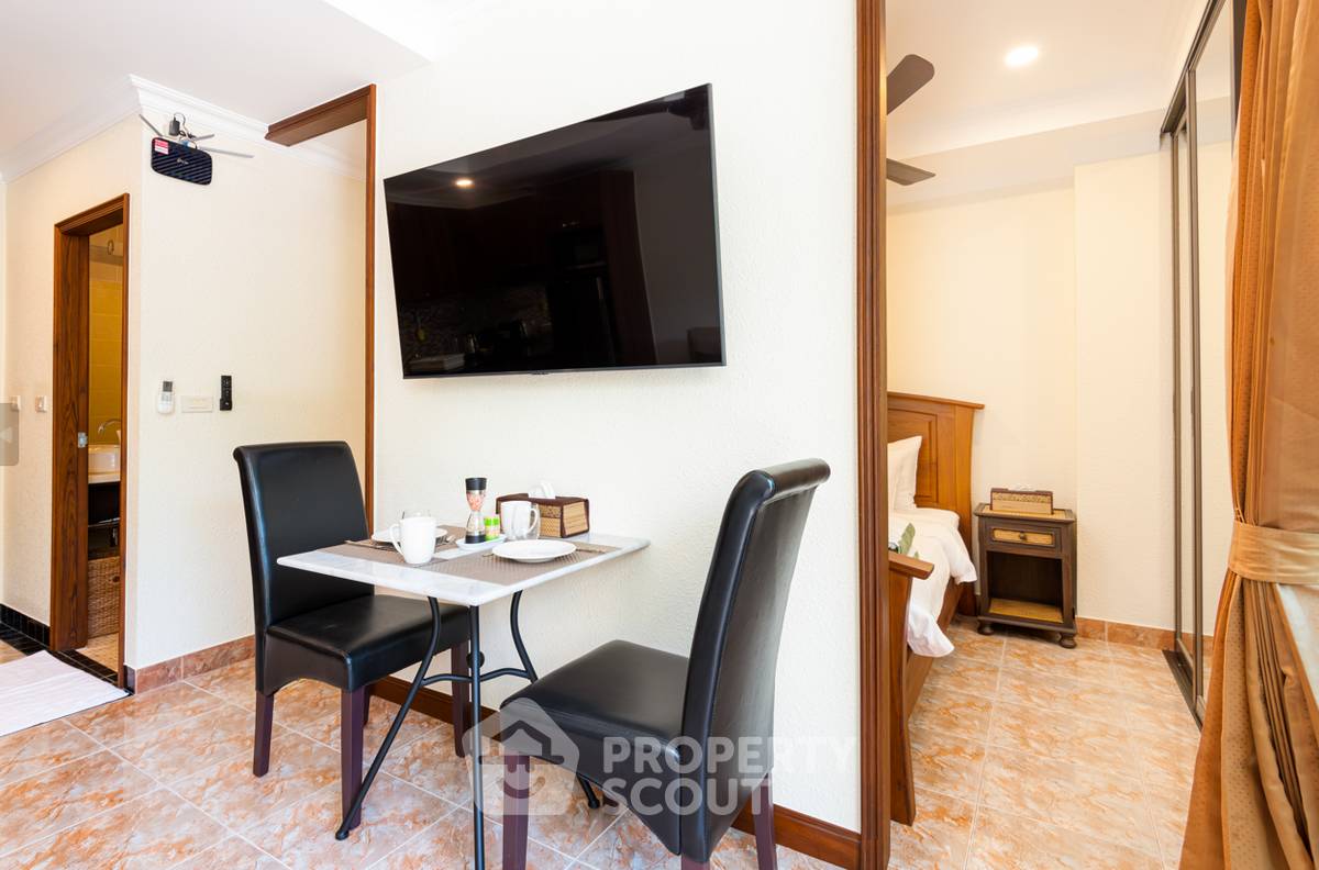 picture 1-BR Condo at Siam Oriental Condominium close to Phratamnak (ID 1370657) - 4/8