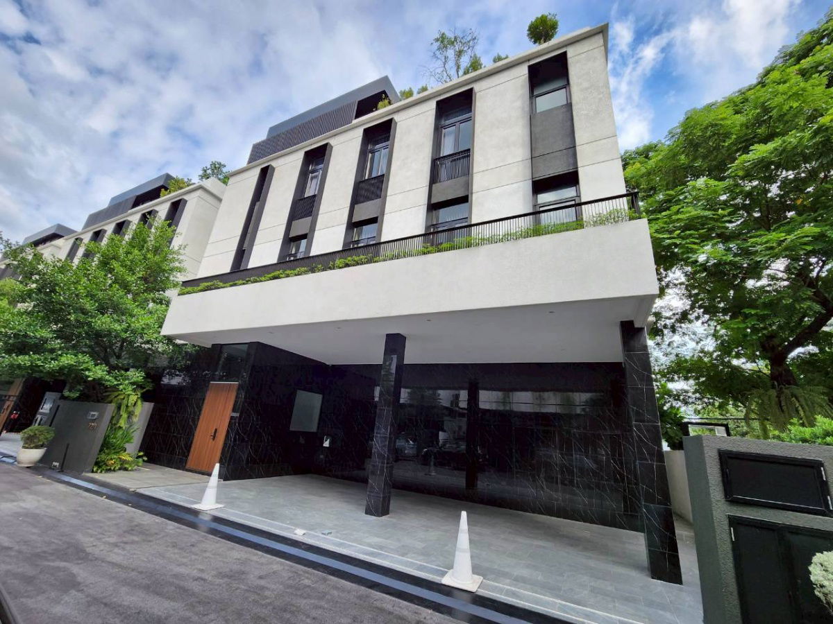 รูป ขายบ้านเดี่ยวหรู 4 ชั้น พระราม 9 ซอย 39 ใช้สอยกว่า 500ตรม. 4 ห้องนอน 5 ห้องน้ำ 3 จอดรถ เพียง 39.9 ล้านบาท - รูปที่ 43/44