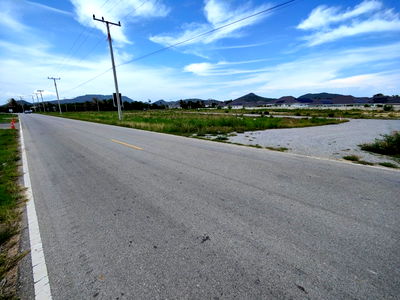 ที่ดิน ม.นานาชาติแสตมฟอร์ด หัวหิน : ขายที่ดิน 1-0-78.9 ไร่ แปลงหัวมุมติดถนนใหญ่ ที่ดินตั้งอยู่ใกล้ใจกลางเมืองหัวหิน