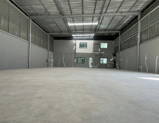 รูป ให้เช่าโกดัง พร้อมสำนักงาน โครงการ ไพร์ม เอสเตท เทพารักษ์ กม.25  พื้นที่ดิน 220 ตารางวา พื้นที่ใช้สอย 504 ตารางเมตร  รถเทรลเลอร์เข้าออกได้ - รูปที่ 6/10