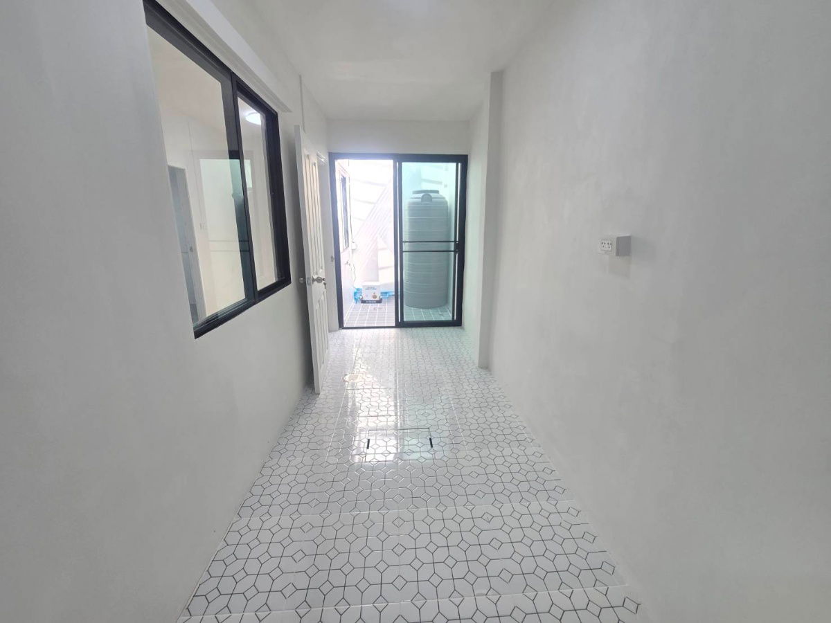 รูป บ้านแฝด 2 ชั้น แต่งใหม่ พร้อมอยู่ ต้นโครงการ หมู่บ้าน พฤกษา67 ลำลูกกา คลอง2 ถนนเสมาฟ้าคราม คูคต ลำลูกกา ปทุมธานี ใกล้รถไฟฟ้า - รูปที่ 18/29