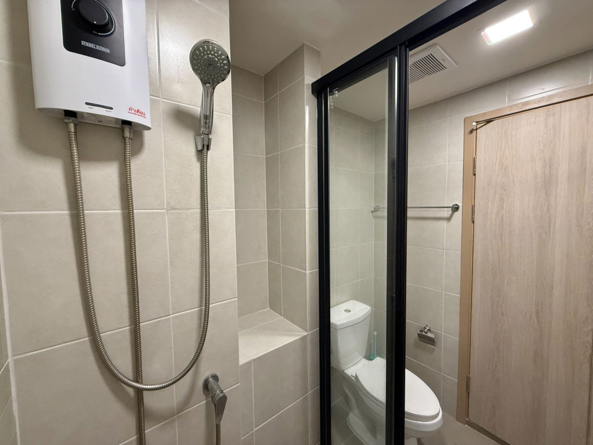 รูป 📣ให้เช่าห้องใหญ่✨“Dcondo Hype” ห้องวิวสระ 💎ตรงข้าม ม.กรุงเทพ 🚌มีบริการรถรับ-ส่ง และ🛒มี 7-11 หน้าคอนโด - รูปที่ 7/7