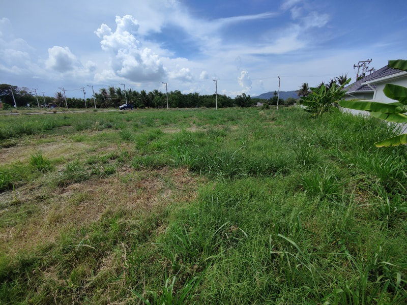 รูป ขายที่ดิน 1 ไร่ ทำเลดี เหมาะกับการสร้างบ้าน  อยู่ในพื้นที่มีการพัฒนาโครงการบ้าน ใกล้เมืองหัวหิน - รูปที่ 7/11