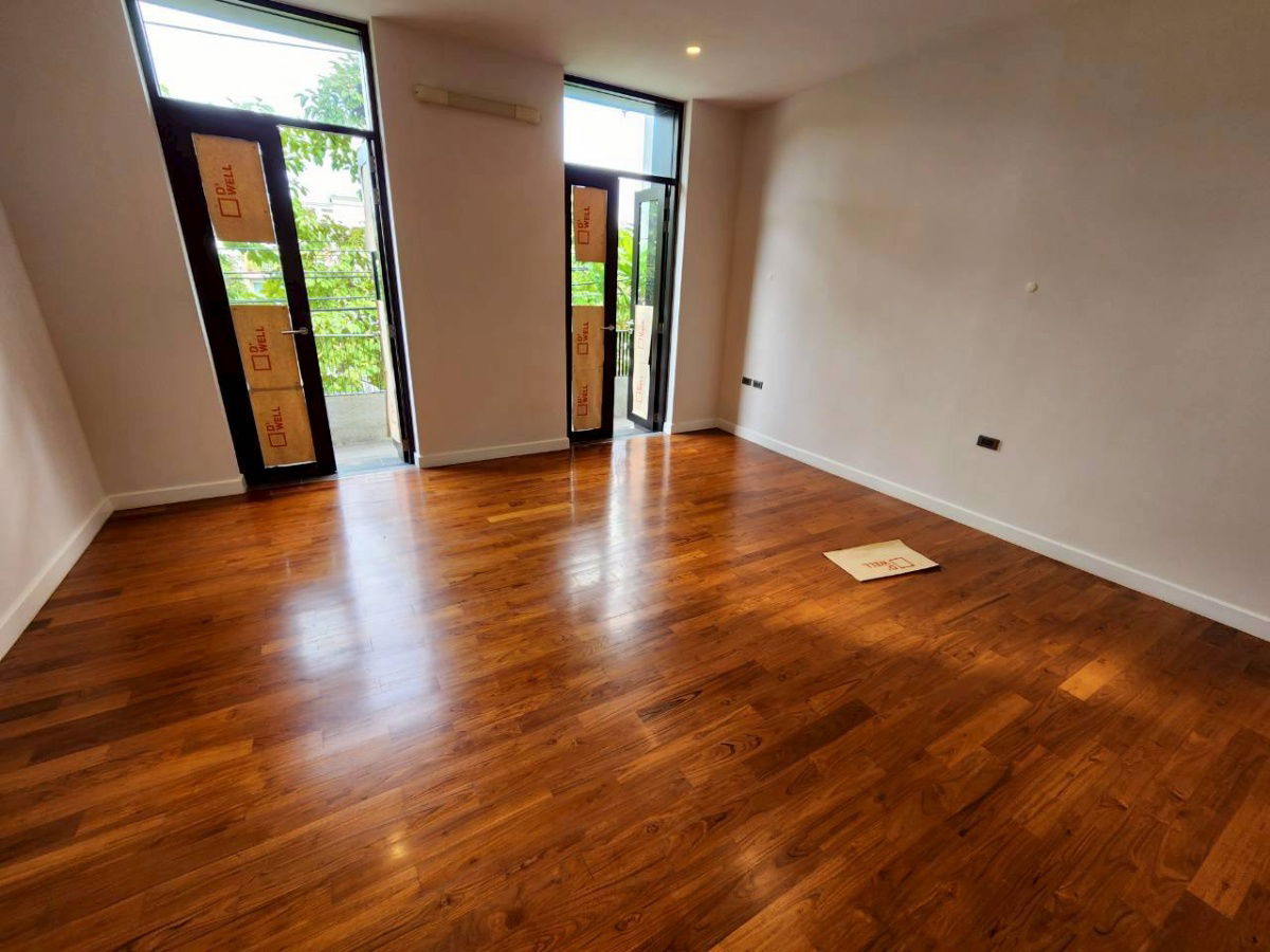 รูป ขายบ้านเดี่ยวหรู 4 ชั้น พระราม 9 ซอย 39 ใช้สอยกว่า 500ตรม. 4 ห้องนอน 5 ห้องน้ำ 3 จอดรถ เพียง 39.9 ล้านบาท - รูปที่ 24/44