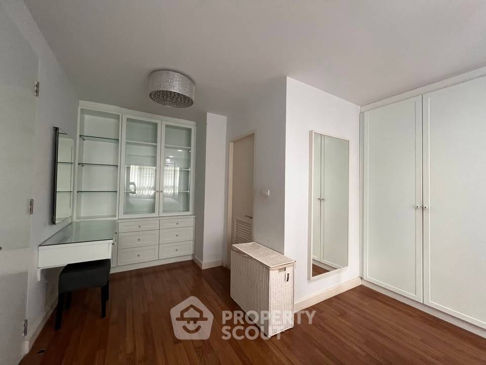 รูป คอนโด 1-ห้องนอน ที่ เดอะ โคลเวอร์ ทองหล่อ เรสซิเดนซ์ ใกล้ BTS ทองหล่อ (ID 2468510) - รูปที่ 14/15