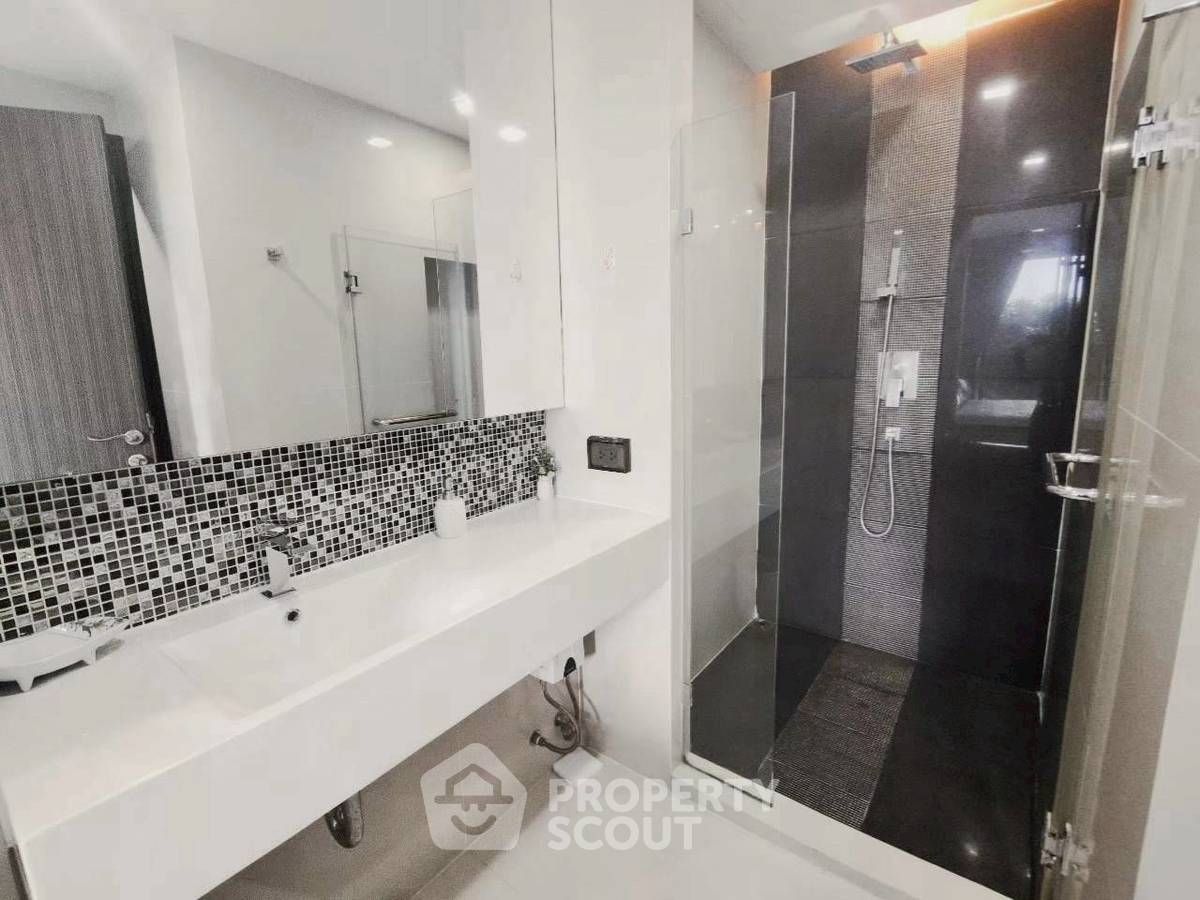 รูป คอนโด 1-ห้องนอน ที่ ริทึ่ม สุขุมวิท 44/1 ใกล้ BTS พระโขนง (ID 2462419) - รูปที่ 8/10