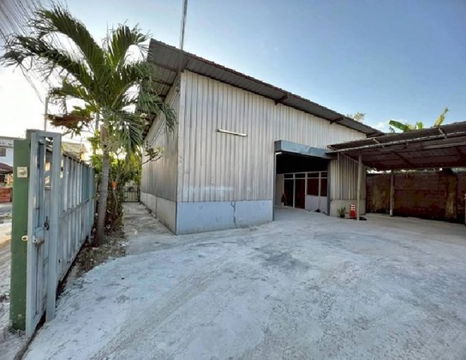 ให้เช่าโกดัง พร้อมสำนักงาน ถนนพัฒนาชนบท 3 / พื้นที่ดิน 100 ตารางวา / พื้นที่โกดัง 130 ตารางเมตร 