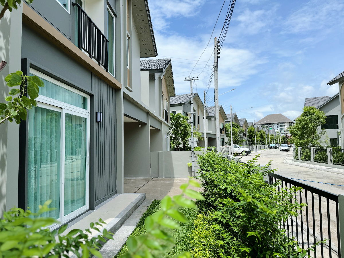 picture House for rent Anasiri Payap by Sansiri ,large  4 Bedrooms | 3 Bathrooms | 2 Full Kitchens | Pet-Friendly just minutes from Chiang Mai Business Park - 2/30