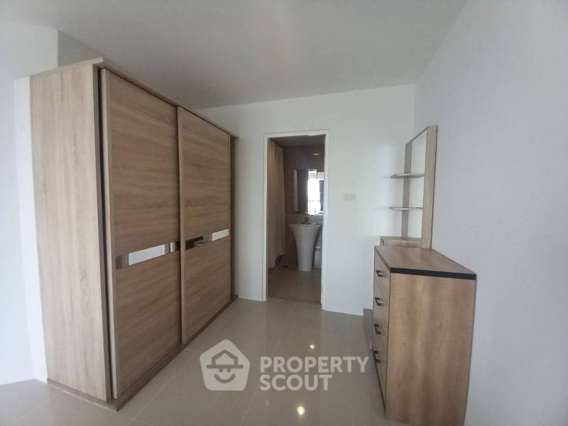 รูป คอนโด 2-ห้องนอน ที่ เดอะวอเตอร์ฟอร์ด ไดมอน ทาวเวอร์ สุขุมวิท ใกล้ BTS พร้อมพงษ์ (ID 1083475) - รูปที่ 8/9