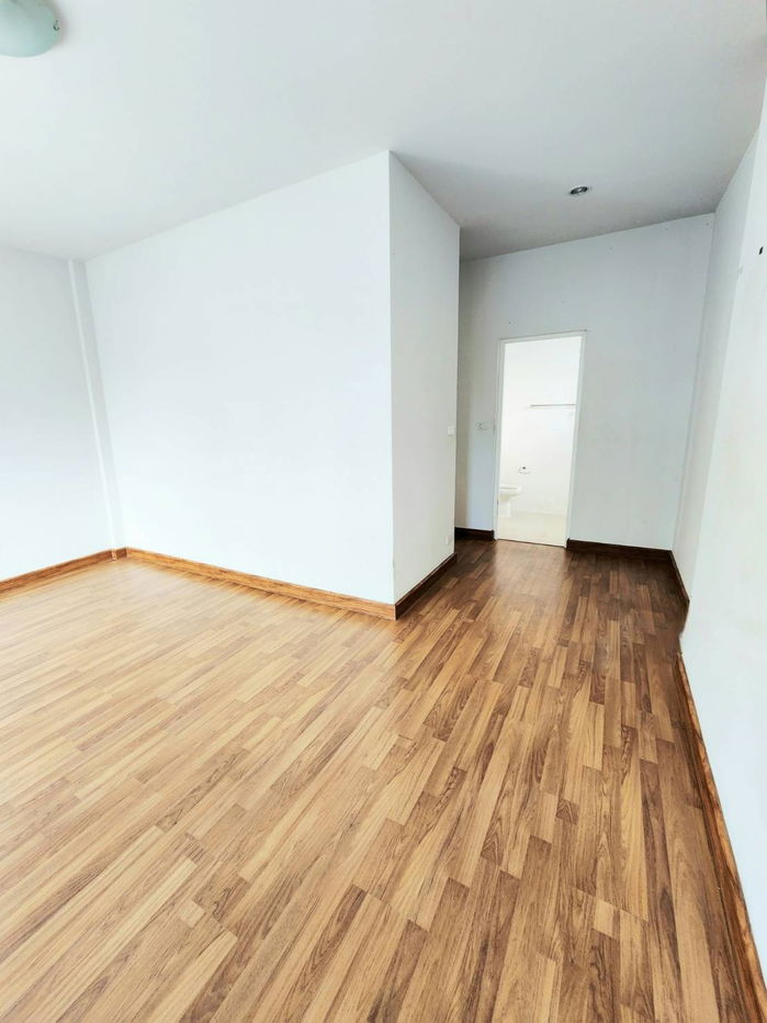 picture Townhome for sale, 3 floors, corner unit: The Ricco Town Watcharapol, Soi Rommit Phatthana, Tha Raeng Subdistrict, Bangkhen District, Bangkok - 11/24