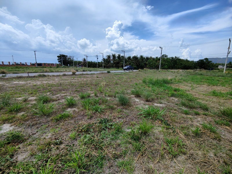 รูป ขายที่ดิน 1 ไร่ ทำเลดี เหมาะกับการสร้างบ้าน ทำเลดี อยู่ในพื้นที่มีการพัฒนาโครงการบ้าน ใกล้เมืองหัวหิน - รูปที่ 6/11