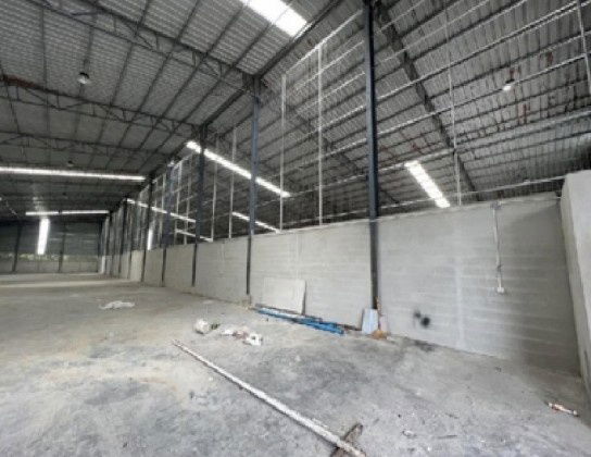 รูป ให้เช่าโกดังพร้อมสำนักงาน ขนาดใหญ่ พื้นที่ 1450 ตารางเมตร ถนนนครอินทร์ บางกรวย - รูปที่ 6/12