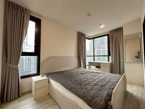 C6437 Rent : Condo XT HUAIKHWANG ( MRT Huai Khwang ) 064 665 4666