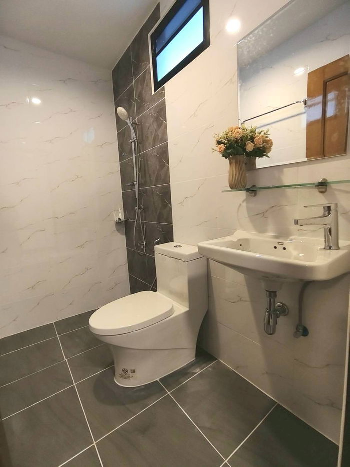 รูป ทาวน์เฮ้าส์ รีโนเวทใหม่ หมู่บ้าน เคซี.รามอินทรา 1 ซอย 17 ถนนหทัยราษฎร์ 39 สามวาตะวันตก คลองสามวา มีเฟอร์นิเจอร์พร้อมอยู่ - รูปที่ 10/21