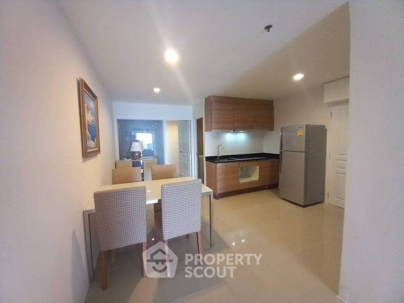 รูป คอนโด 2-ห้องนอน ที่ เดอะวอเตอร์ฟอร์ด ไดมอน ทาวเวอร์ สุขุมวิท ใกล้ BTS พร้อมพงษ์ (ID 1083475) - รูปที่ 2/9