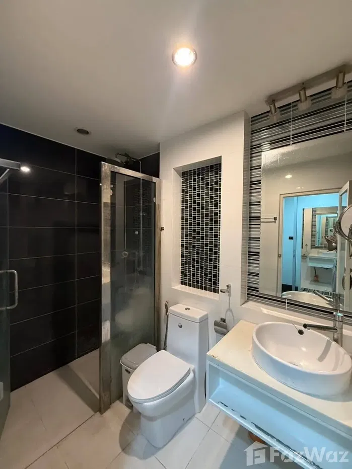 picture European home place 5915330 - 44/48