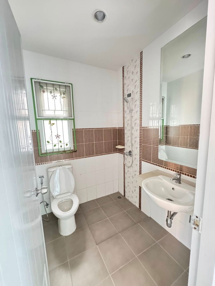 รูป ให้เช่าบ้านเดี่ยวหลังริม ม.เมโทรปาร์ค อ่าวอุดม แหลมฉบัง ศรีราชา - รูปที่ 24/24