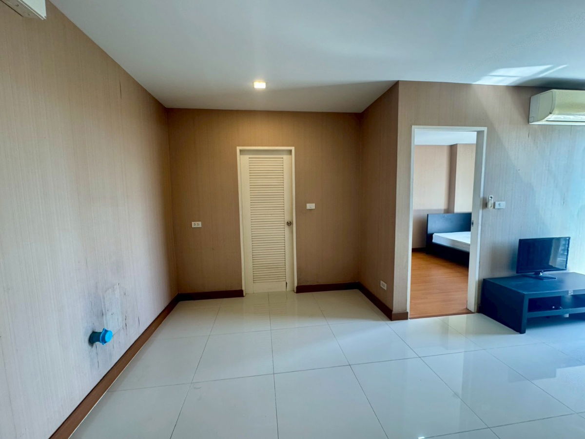 รูป ✨ ห้องกึ่งเปล่า ราคาน่ารัก พร้อมเข้าอยู่ ✨ ✈️ ให้เช่า คอนโด Airlink Residence อาคาร 6 ชั้น 4 🏢 ขนาดห้อง 35 ตร.ม. ห้องกว้าง โปร่ง อยู่สบาย - รูปที่ 7/8