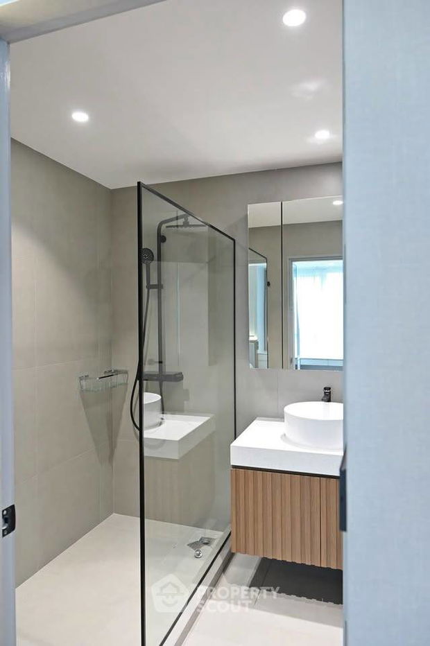 รูป คอนโด 3-ห้องนอน ที่ สุขุมวิท ลิฟวิ่ง ทาวน์ ใกล้ MRT เพชรบุรี (ID 2468298) - รูปที่ 12/13