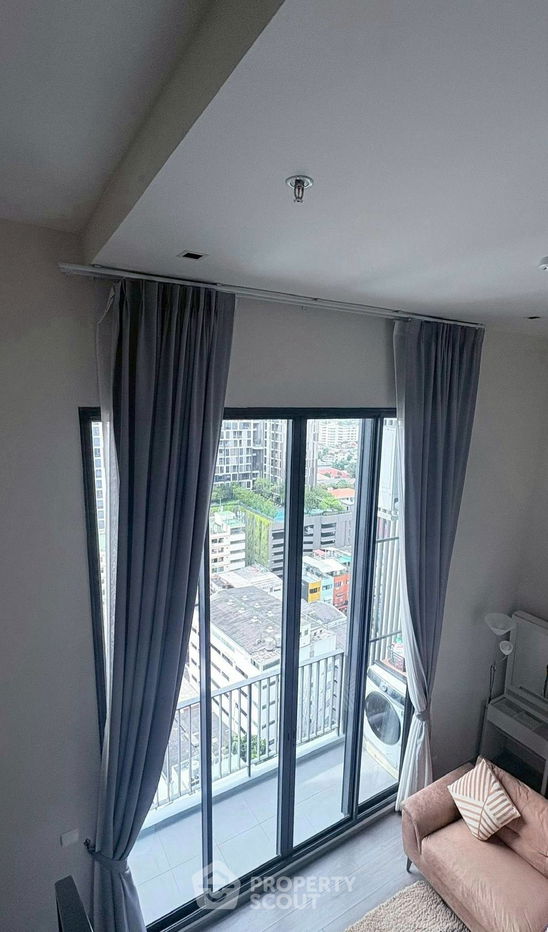 picture 1-BR Condo at The Reserve Phahol-Pradipat near BTS Saphan Khwai (ID 2468870) - 2/18