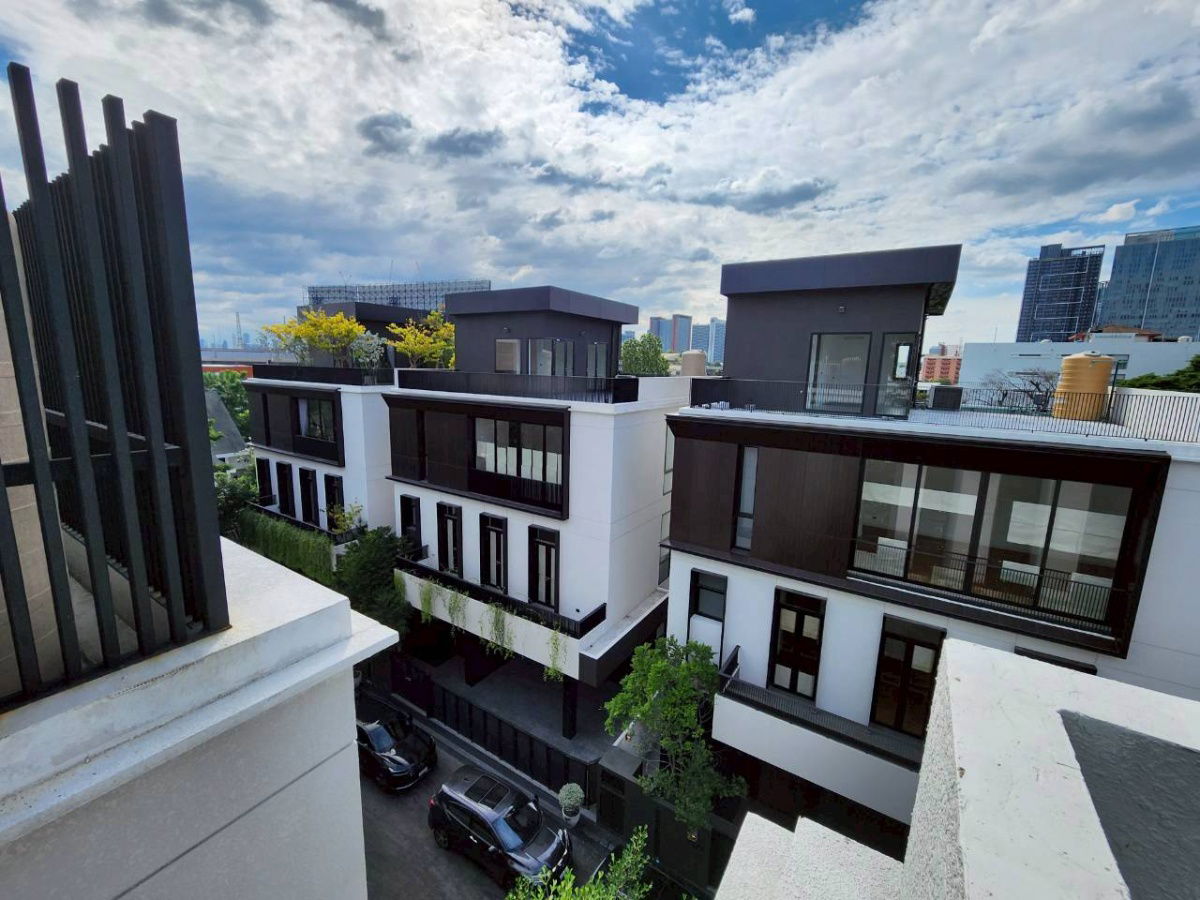 รูป ขายบ้านเดี่ยวหรู 4 ชั้น พระราม 9 ซอย 39 ใช้สอยกว่า 500ตรม. 4 ห้องนอน 5 ห้องน้ำ 3 จอดรถ เพียง 39.9 ล้านบาท - รูปที่ 2/44