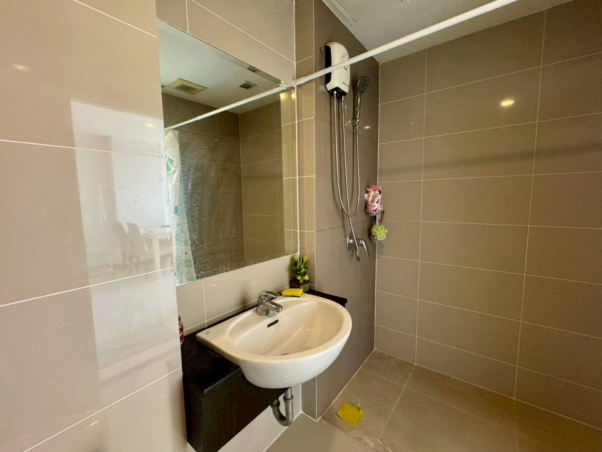 รูป ✨🥂 ด่วน ให้เช่า Airlink Residence ห้องสวยพร้อมเข้าอยู่ 🏢🚆 อาคาร 6 ชั้น 6 | ขนาด 36 ตร.ม. ห้องกว้าง เฟอร์ครบ เครื่องใช้ไฟฟ้าครบ เข้าอยู่ได้ทันที - รูปที่ 5/8