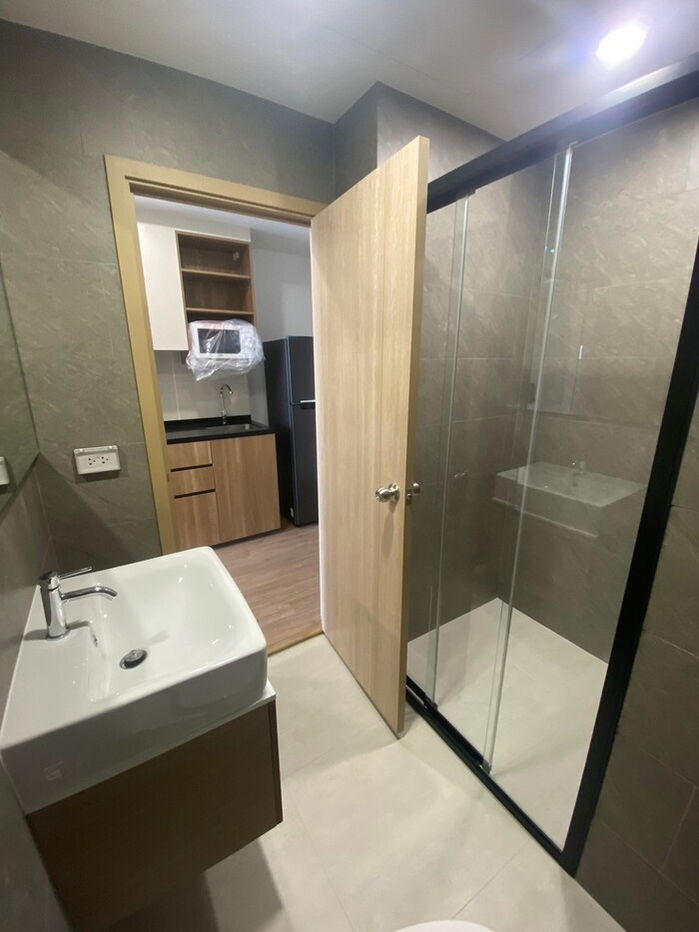 รูป 💥💥ปล่อยเช่าพร้อมอยู่!! The LIVIN Phetkasem 24 ตร.ม.ตึก B ชั้น 16 ใกล้ MRT ภาษีเจริญ สอบถาม LINE: @atfirm💥💥 - รูปที่ 12/14