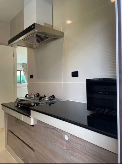 รูป uxury Home for Rent – Burasiri Krungthep Kreetha บ้านเดี่ยวหรู ตกแต่งเฟอร์ครบ พร้อมเข้าอยู่ ทำเลกรุงเทพกรีฑา ใกล้โรงเรียนนานาชาติ เหมาะสำหรับครอบครัว - รูปที่ 17/19