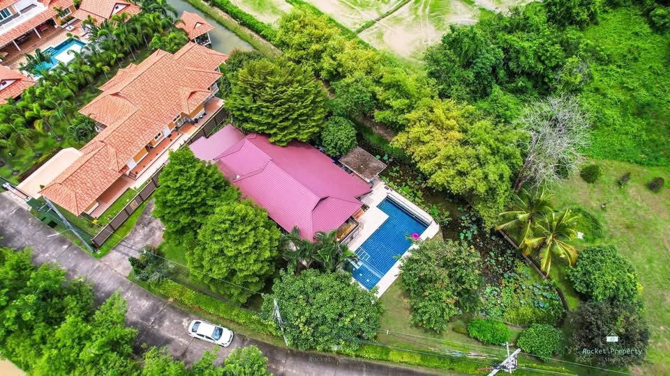 รูป ปล่อยเช่า Pool Villa 2 ชั้น ดอยสะเก็ด บ้านชั้นครึ่ง 2 ห้องนอน พื้นที่ 300 ตรม. - รูปที่ 1/14