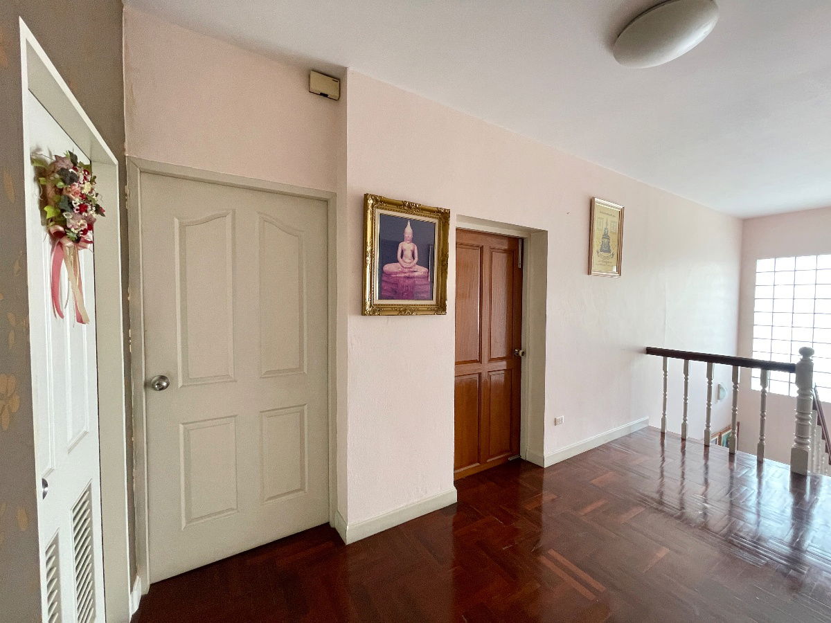 รูป ให้เช่าบ้านเดี่ยว 3 ชั้น 5 ห้องนอน 4 ห้องน้ำ ตกแต่งครบ พร้อมอยู่ โครงการเสนานิเวศน์ 1ภาพ เดินทางสะดวก ใกล้ BTS เสนานิคม & ใกล้ Central Eastville - รูปที่ 20/20